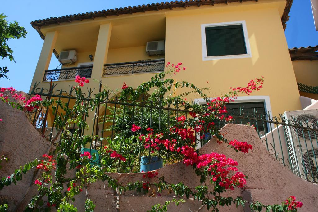 Aegli Hotel Perama  Exterior photo