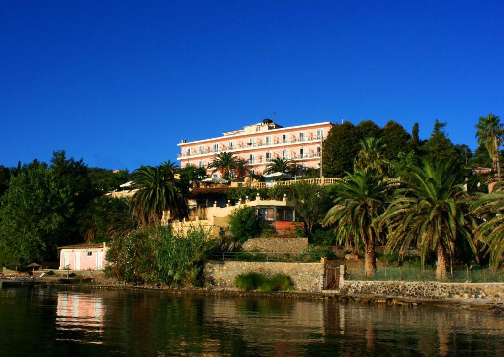 Aegli Hotel Perama  Exterior photo
