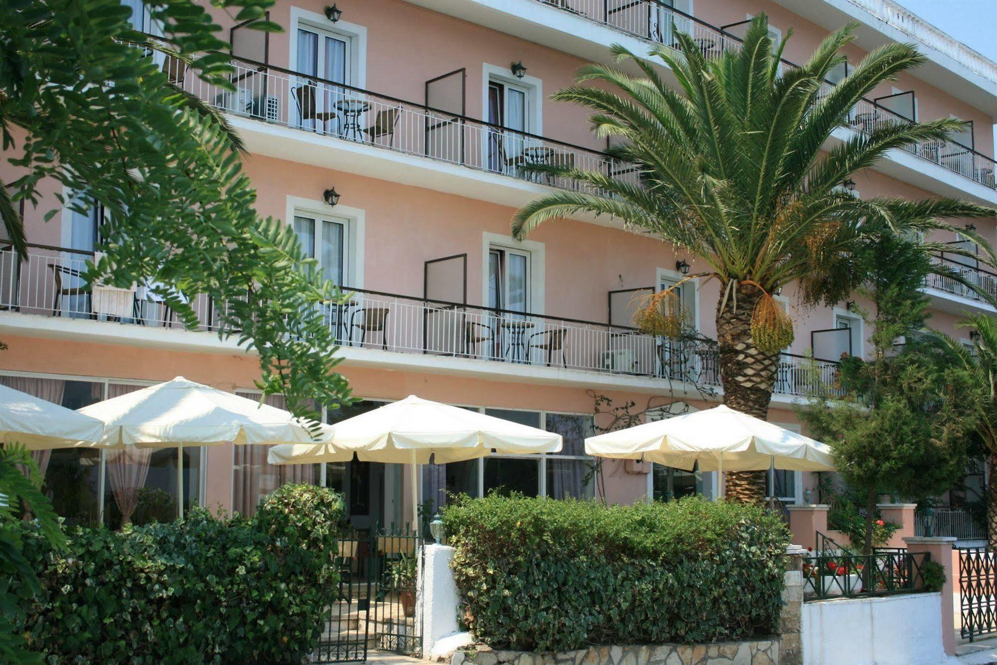 Aegli Hotel Perama  Exterior photo